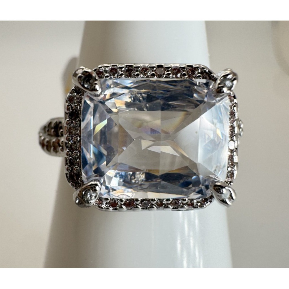 Size 7 Bomb Party Ring - RG25368 "Soak In The Sun" Diamond CZ On Rhodium